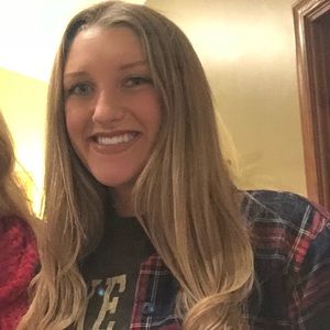 Meet your Posher, Mallory